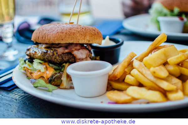 Reduzieren Sie die Menge an fetthaltigen Lebensmitteln